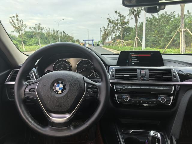 BMW M8 2018 صورة سيارة #9