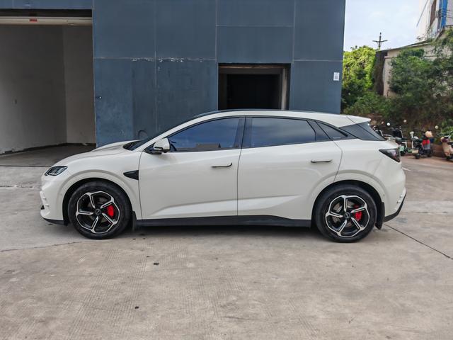 BYD Seal 06GT 2025 car image #9