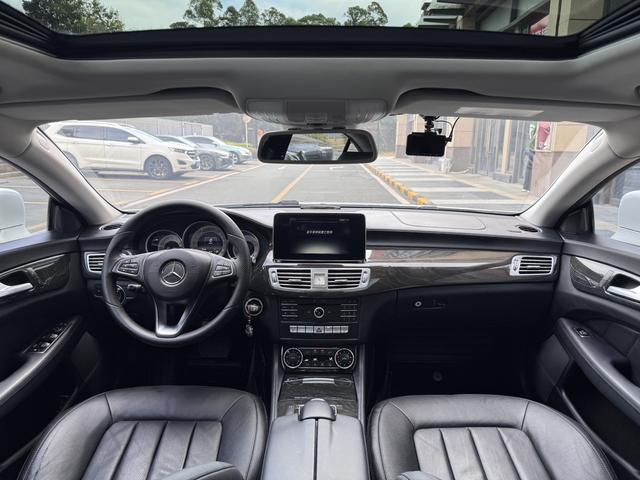 Mercedes-Benz CLS Class 2015 car image #9