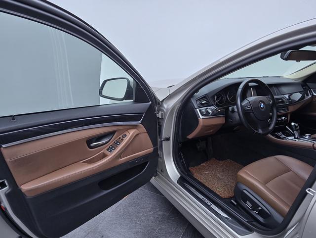 BMW i4 M50 2016 car image #9