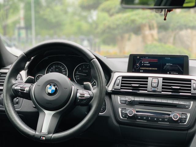 BMW iX M60 2015 #9 BMW iX M60 2015 صورة سيارة #9