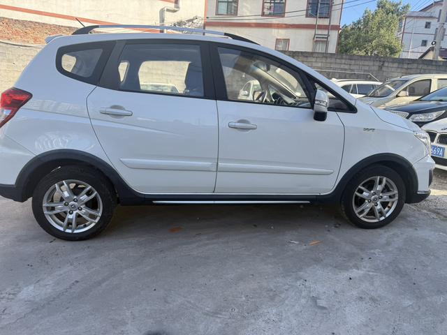 Changan BenBen 2015 image de voiture #9