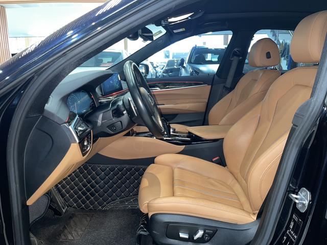 BMW 6 Series GT 2019 car image #9