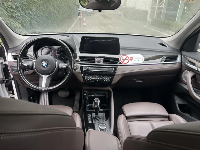 BMW iX M60 2021 #9 BMW iX M60 2021 car image #9