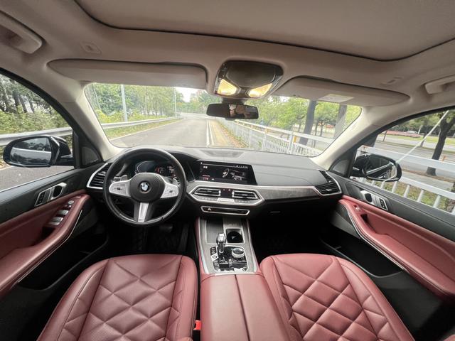 BMW X5 2022 car image #9