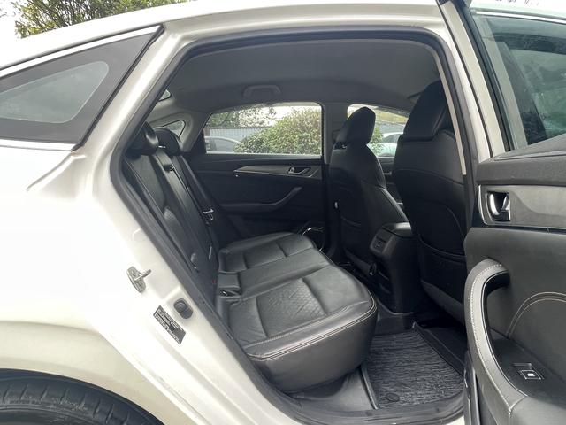 Changan Eado EV 2019 car image #9