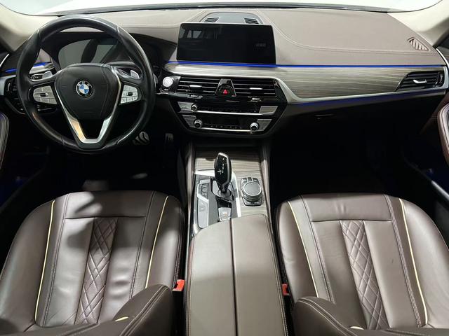 BMW i5 M60 2019 #9 BMW i5 M60 2019 car image #9