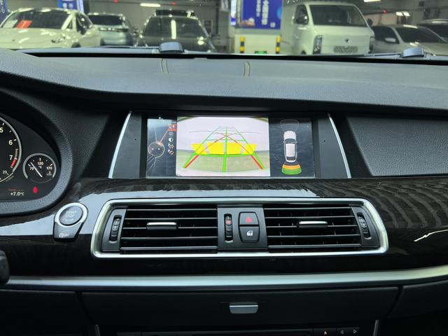 BMW X7 M60i 2014 #9 BMW X7 M60i 2014 car image #9