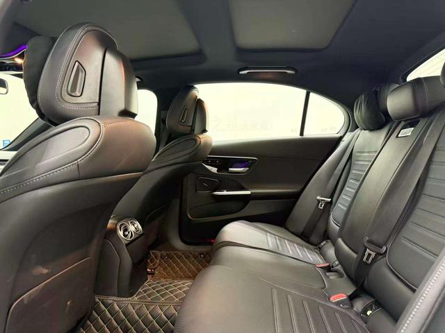 Mercedes-Benz R Class 2023 car image #9