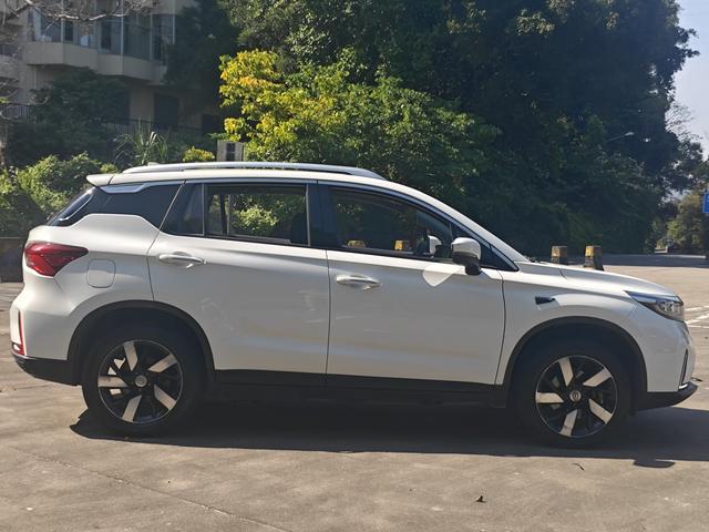 GAC ix4 2019 #9 GAC ix4 2019 car image #9