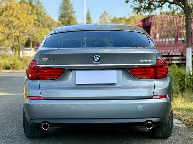 BMW 5 Series GT 2011 #9 BMW 5 Series GT 2011 immagine di auto #9