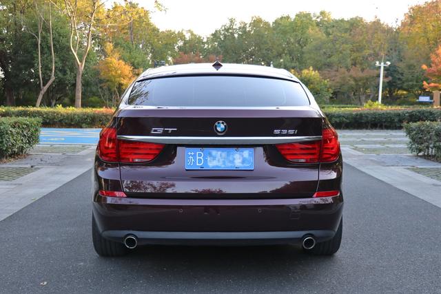 BMW 5 Series GT 2012 #9 BMW 5 Series GT 2012 صورة سيارة #9