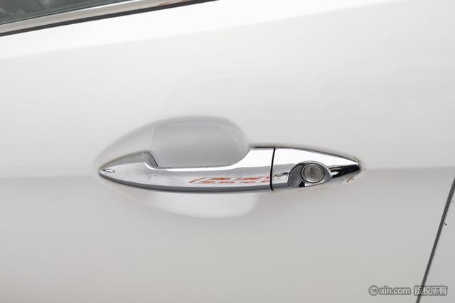 起亚 起亚K2 2013 汽车图片 #9