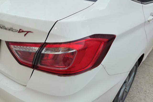 Changan Eado DT 2019 car image #9