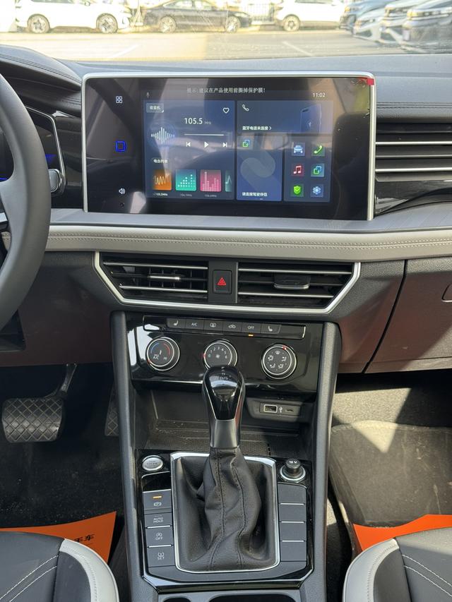 Jetta VA7 2025 car image #9