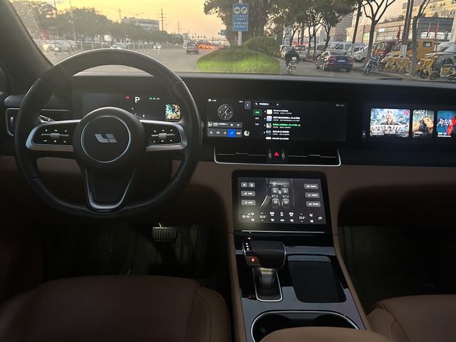 理想汽车 理想ONE 2022 汽车图片 #9