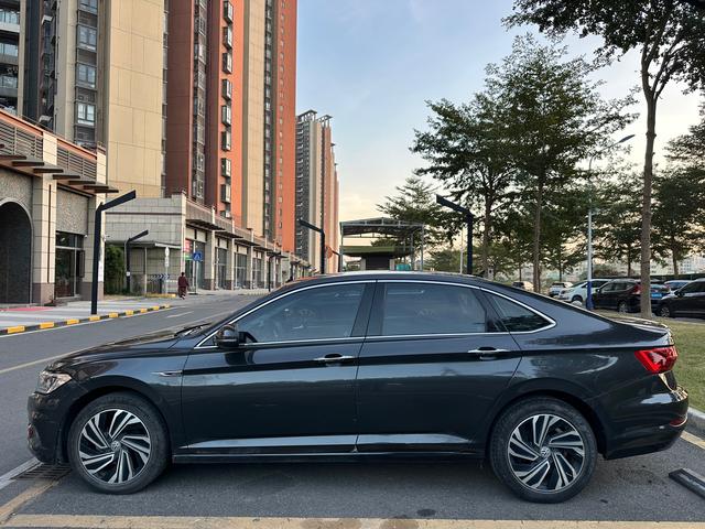 Volkswagen Sagitar 2022 immagine di auto #9