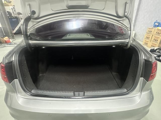 Volkswagen Sagitar 2019 immagine di auto #9