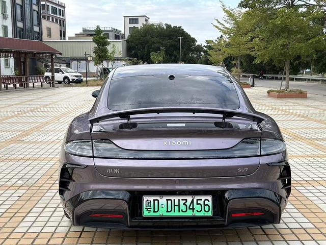 MI SU7 2025 car image #9