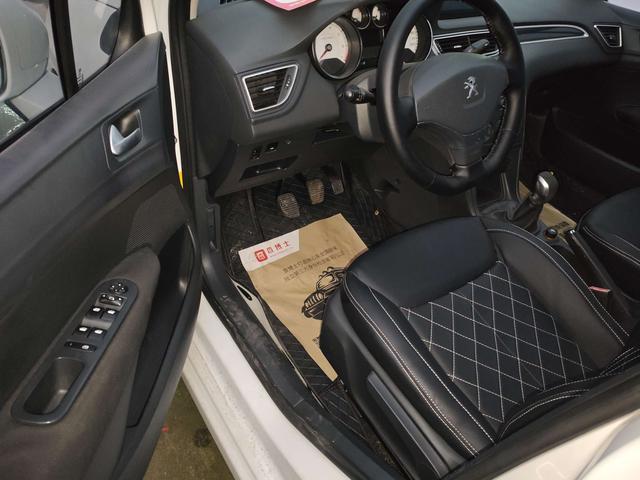 Peugeot 308 2016 car image #9