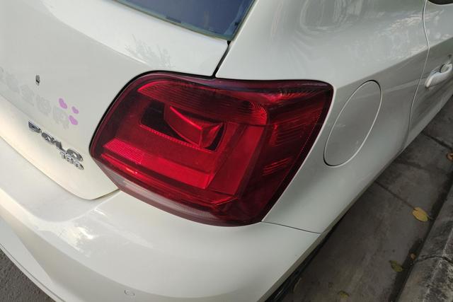 Volkswagen Polo 2018 car image #9