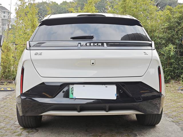 Zeekr X 2023 car image #9