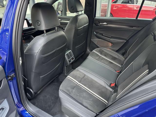Volkswagen Golf 2021 car image #9