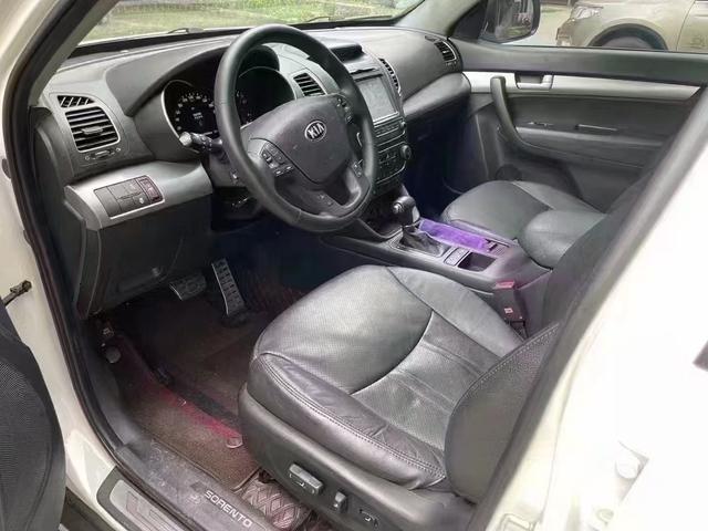 Kia Sorento 2014 image de voiture #9