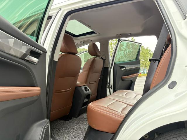 GEELY Vision X6 2021 car image #9