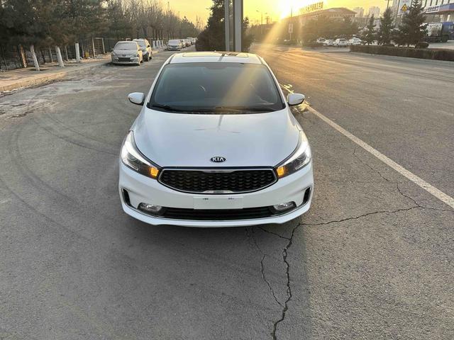 Kia K3 2016 car image #9