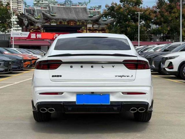 GEELY Preface 2022 car image #9