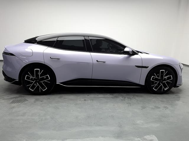 Avatr 06 2025 صورة سيارة #9