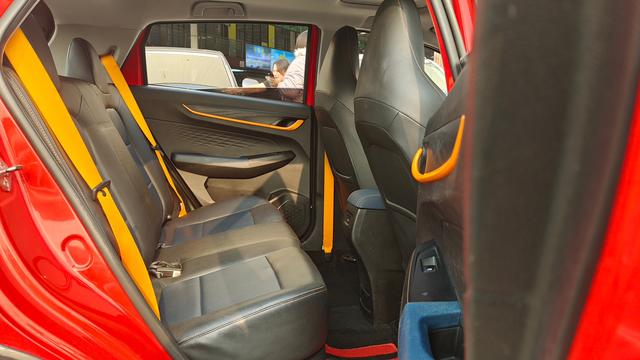 Livan X3 PRO 2023 изображение автомобиля #9