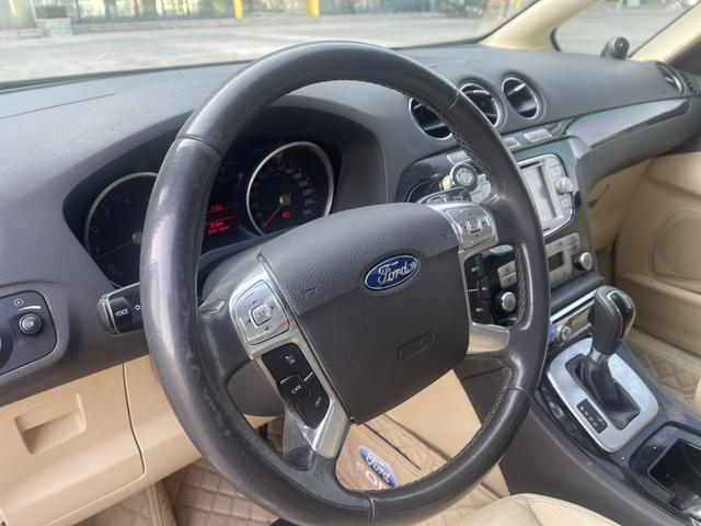 Ford 2009 car image #9