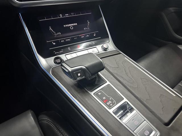 Audi A6L 2023 car image #9
