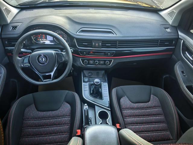 Forthing SX6 2019 car image #9