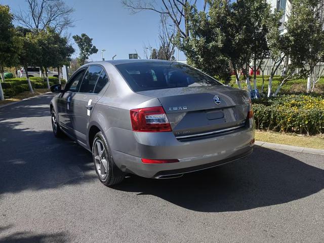 Skoda Octavia 2016 #9 Skoda Octavia 2016 car image #9