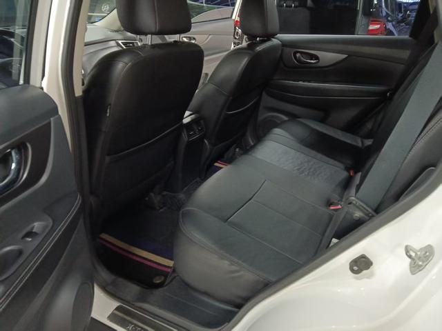 Nissan X-Trail 2016 car image #9