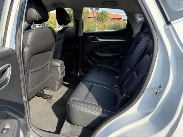 MG ZS 2018 car image #9