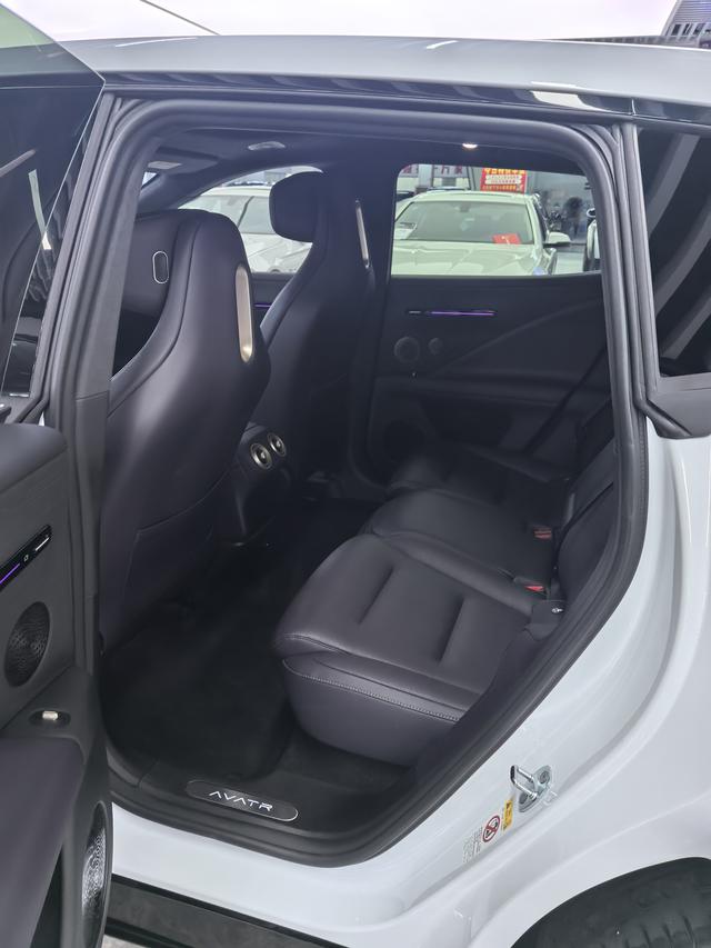 Avatr 07 2025 imagem de carro #9