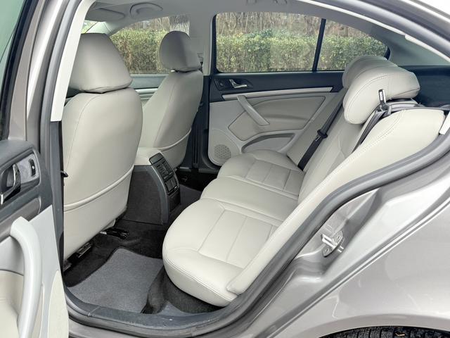 斯柯达 明锐 2010 汽车图片 #9