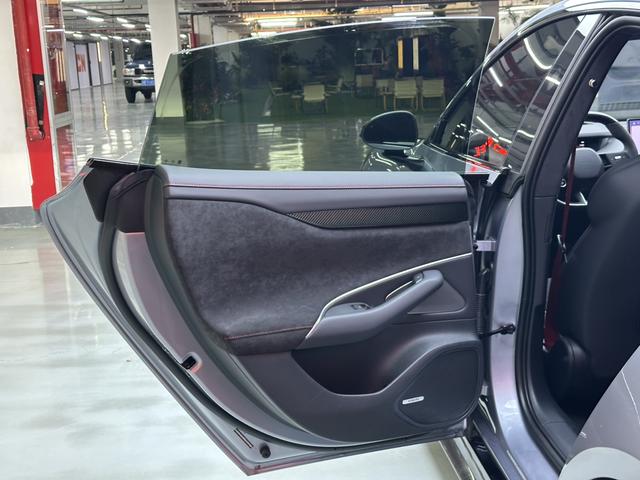 小米汽车 2025 汽车图片 #9