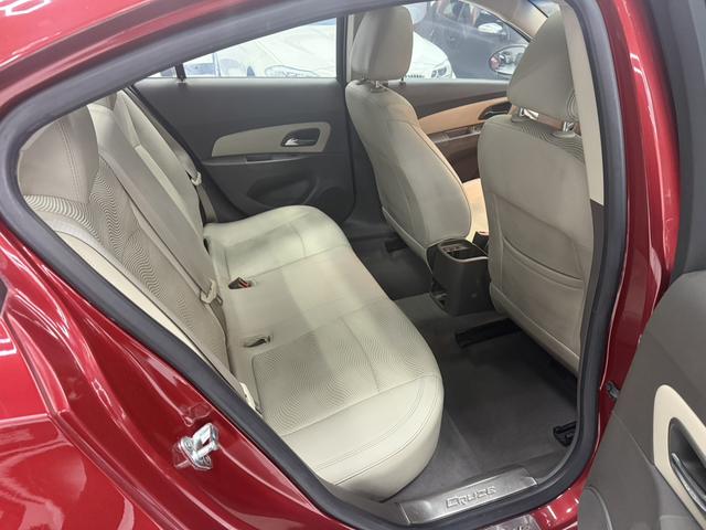 Chevrolet Cruze 2015 immagine di auto #9