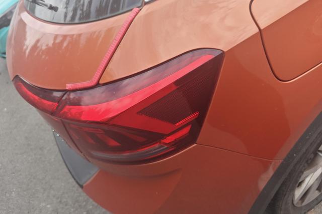 Volkswagen T-Roc 2018 car image #9