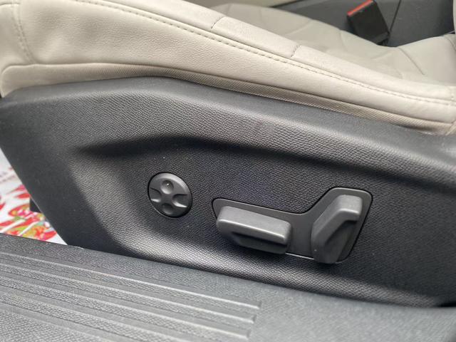 Citroen C5 X 2025 #9 Citroen C5 X 2025 car image #9