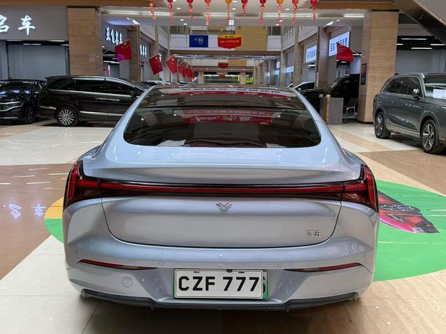 哪吒汽车 哪吒S 2023 汽车图片 #9