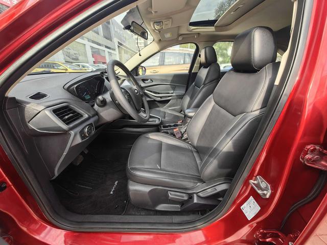 Ford Escort 2016 car image #9