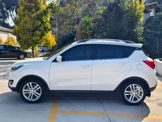 Changan CS35 2017 car image #9