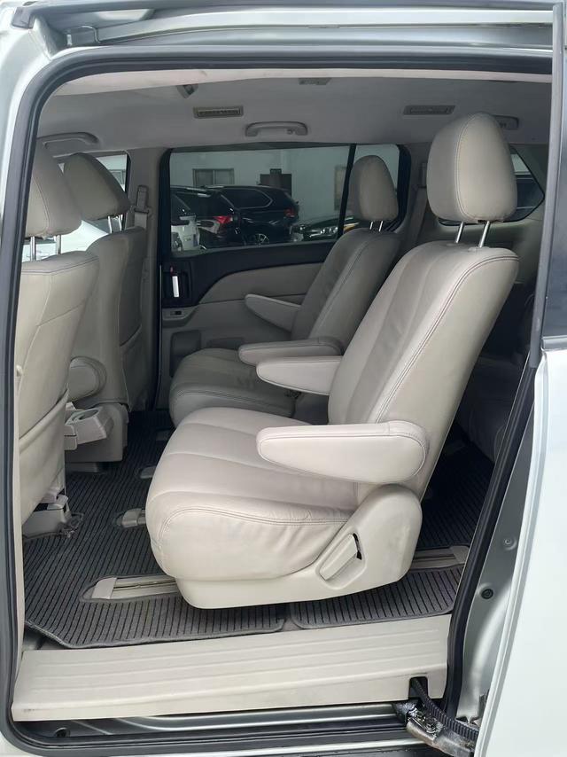 马自达 马自达8 2012 汽车图片 #9