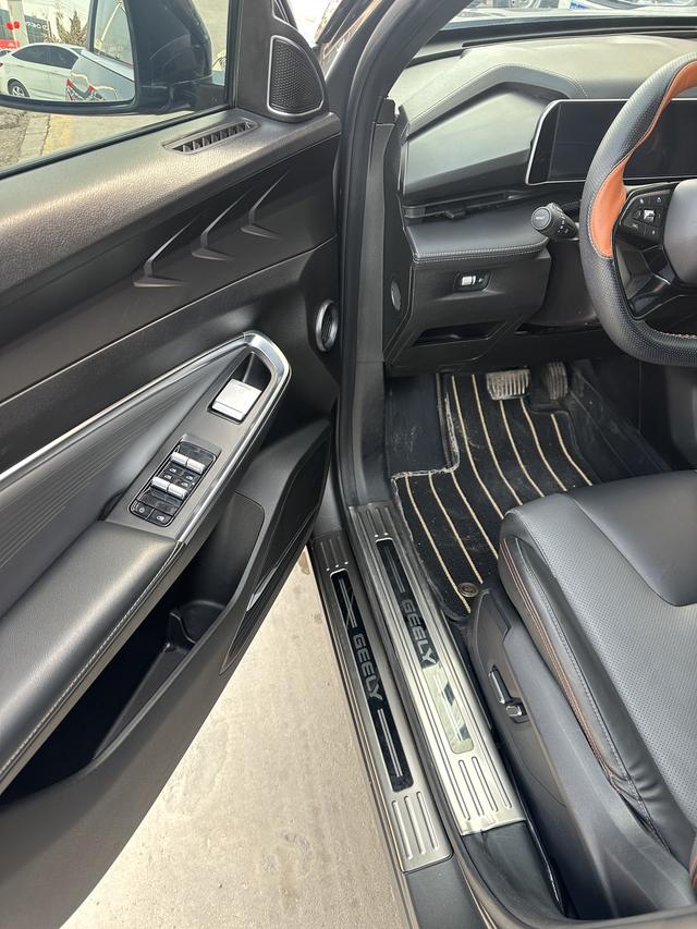GEELY Boyue 2023 immagine di auto #9